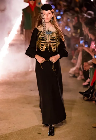 Look 32